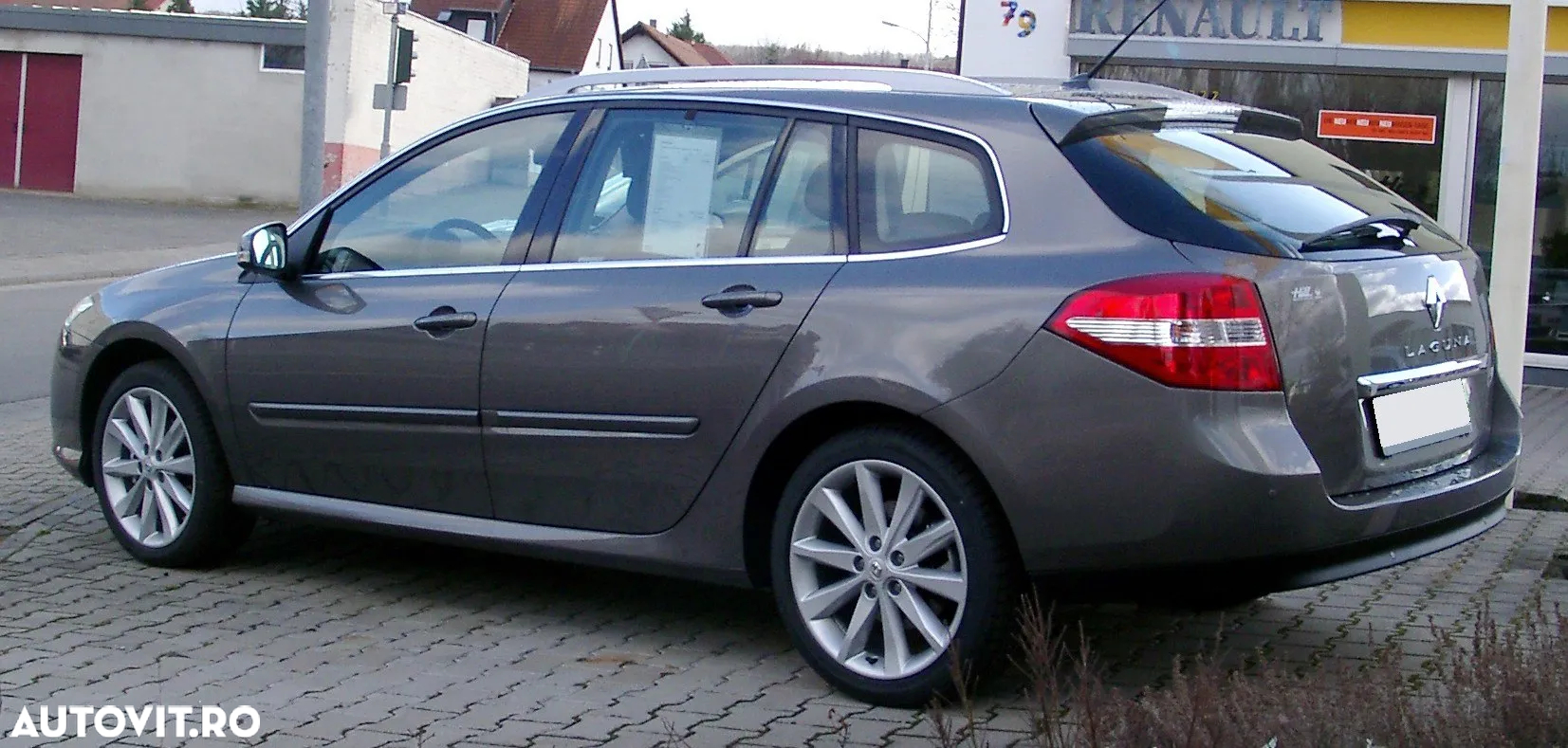 Dezmembrez Renault Laguna 3 2.0 diesel - 3