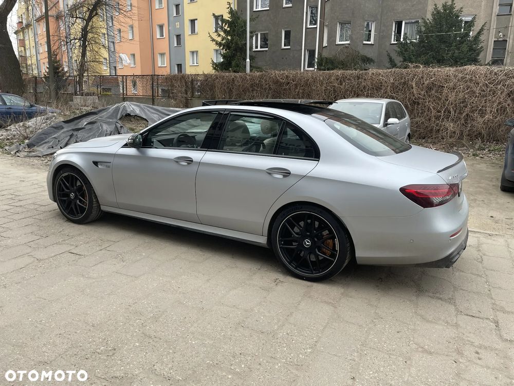 Mercedes-Benz Klasa E - 15