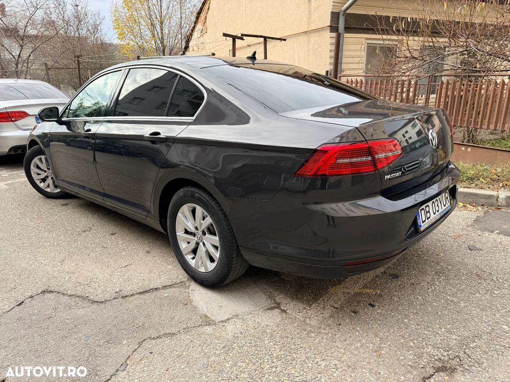 Volkswagen Passat 1.5 TSI OPF DSG Comfortline - 2