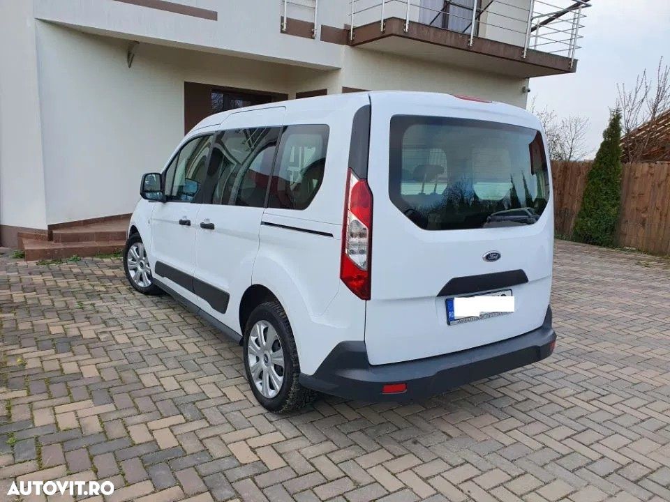 Ford Tourneo Connect - 4