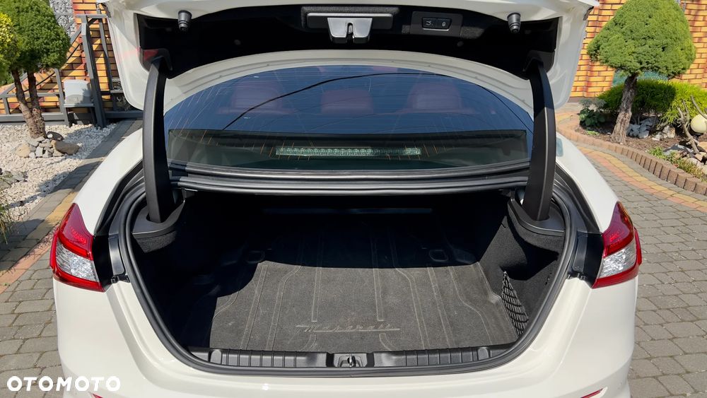 Maserati Ghibli S GranSport - 15