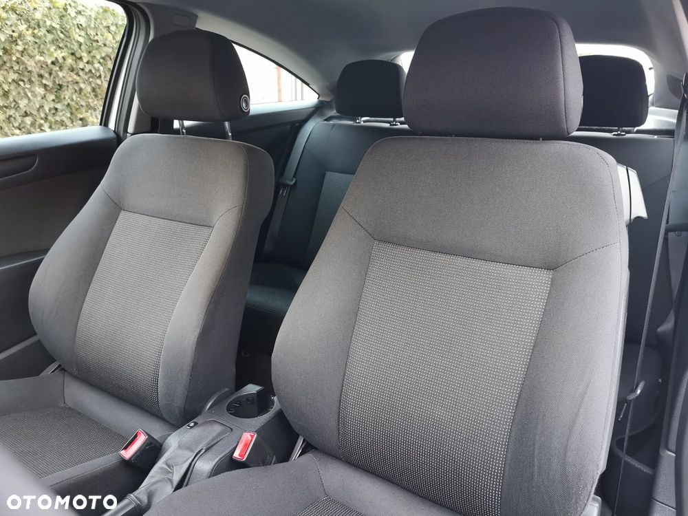 Opel Astra 1.6 Innovation - 9