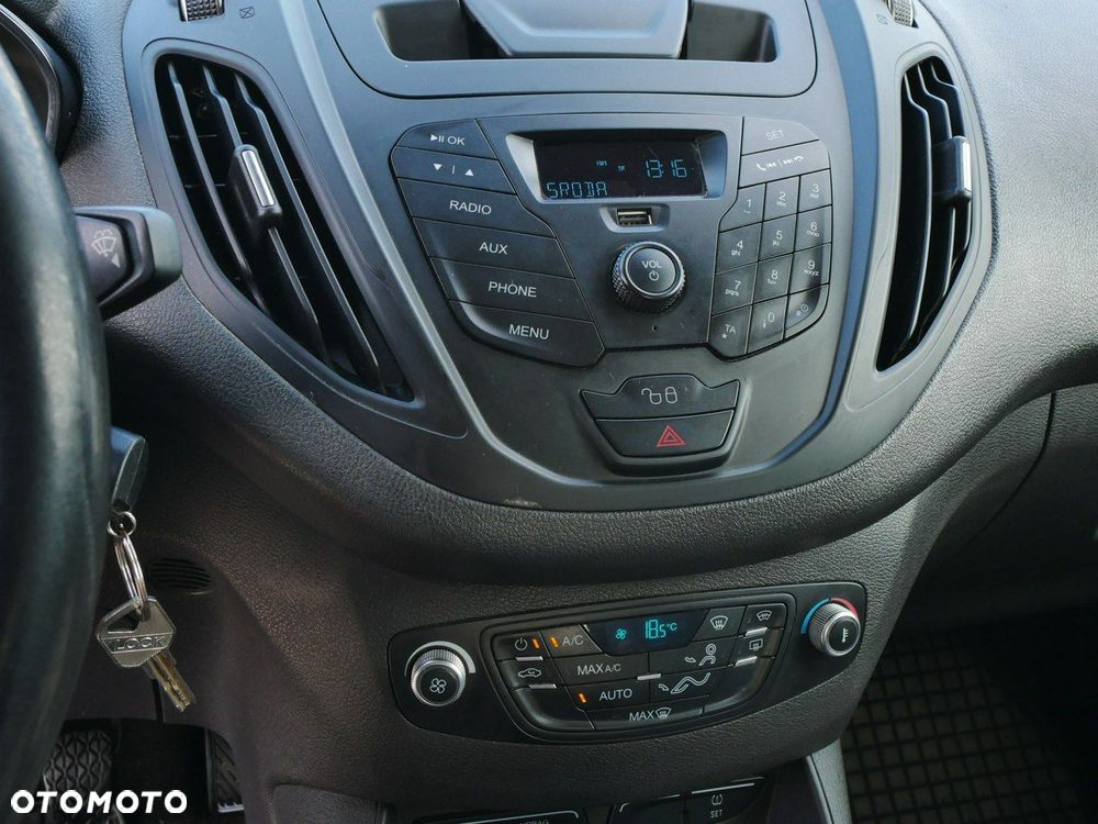 Ford Tourneo Courier - 6