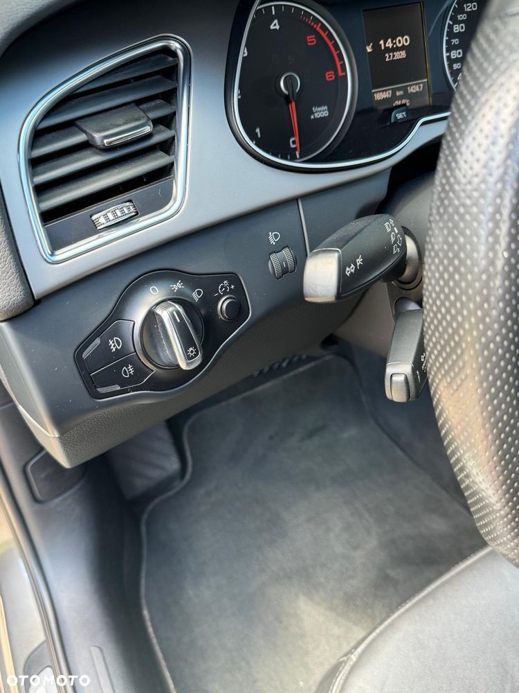 Audi A4 Limousine 2.0 TDI DPF multitronic S line Sportpaket - 9