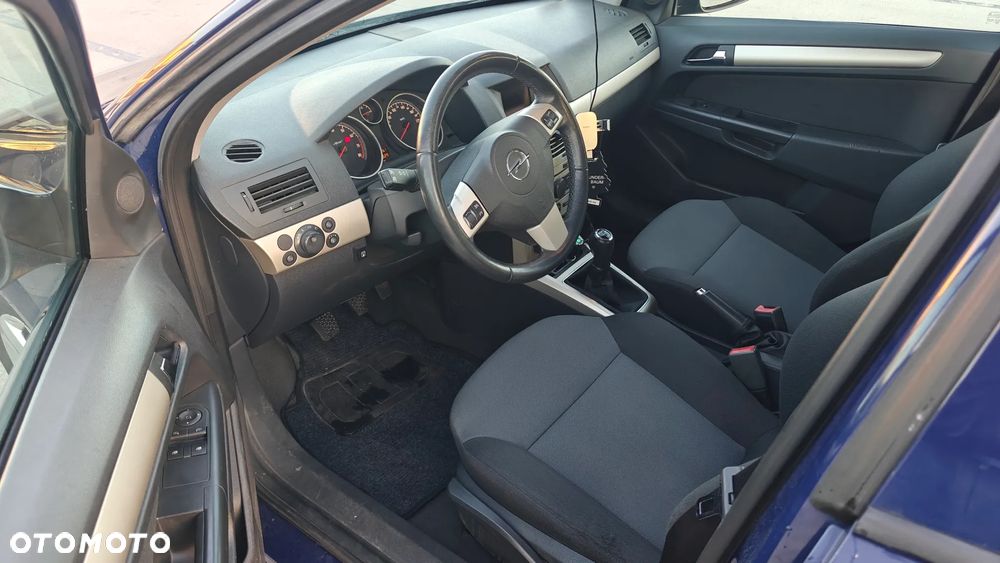 Opel Astra 1.6 Fun - 15
