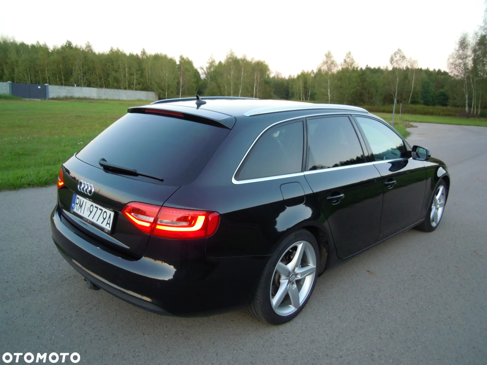 Audi A4 Avant - 4
