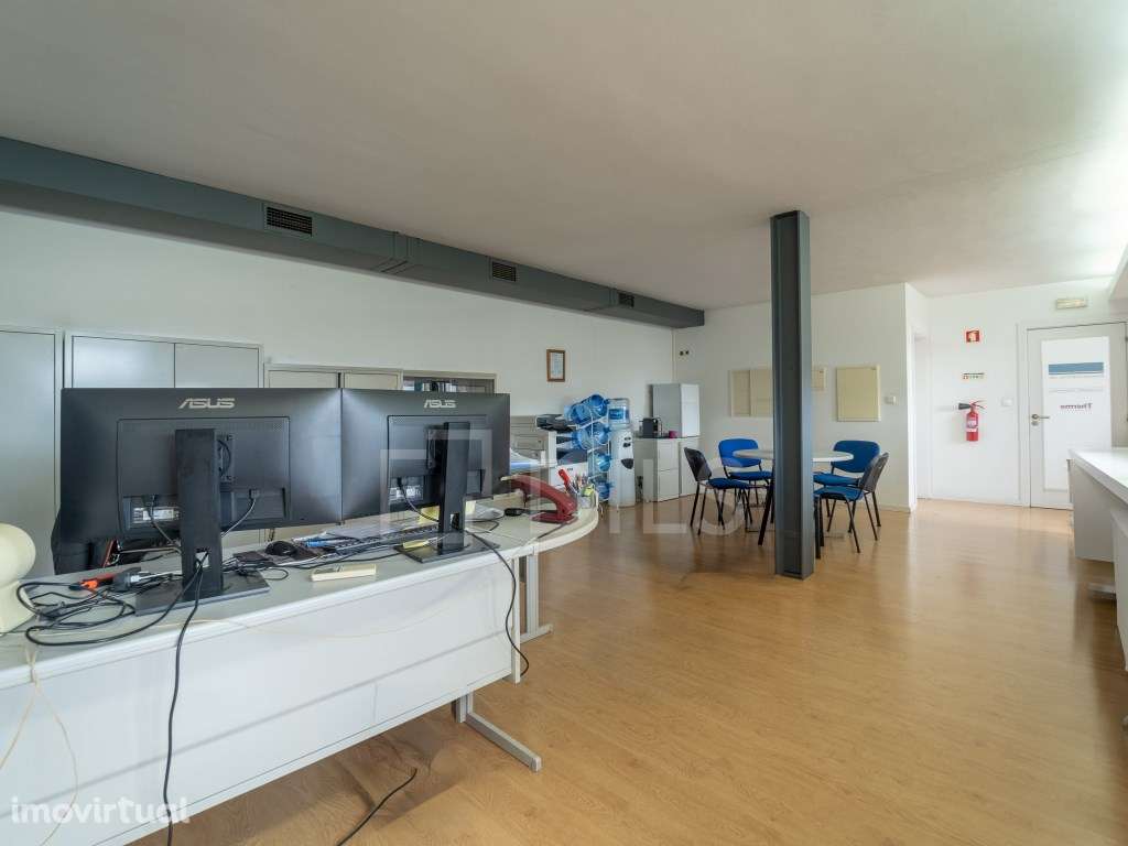 Escritório para arrendar no Centro Empresarial AAA, na Maia - Grande imagem: 3/19