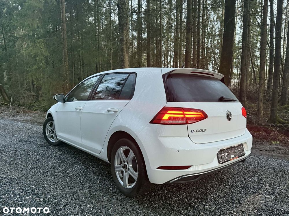 Volkswagen Golf - 3