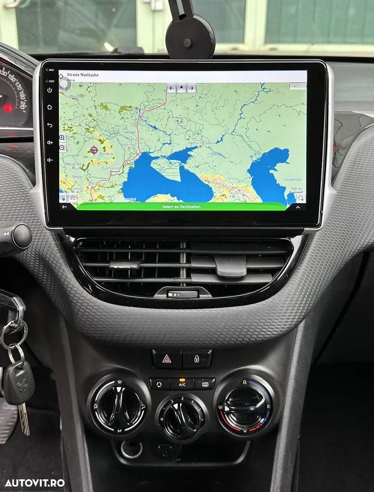 Peugeot 2008 - 13