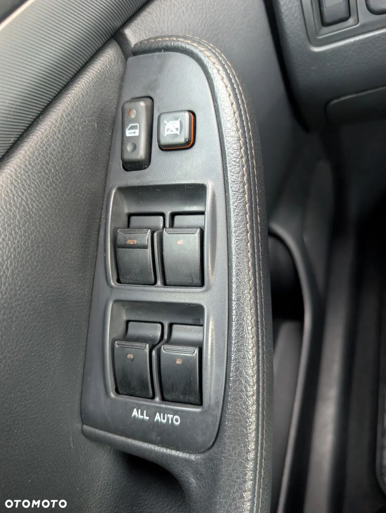 Toyota Avensis 2.0 VVT-i Prestige - 32