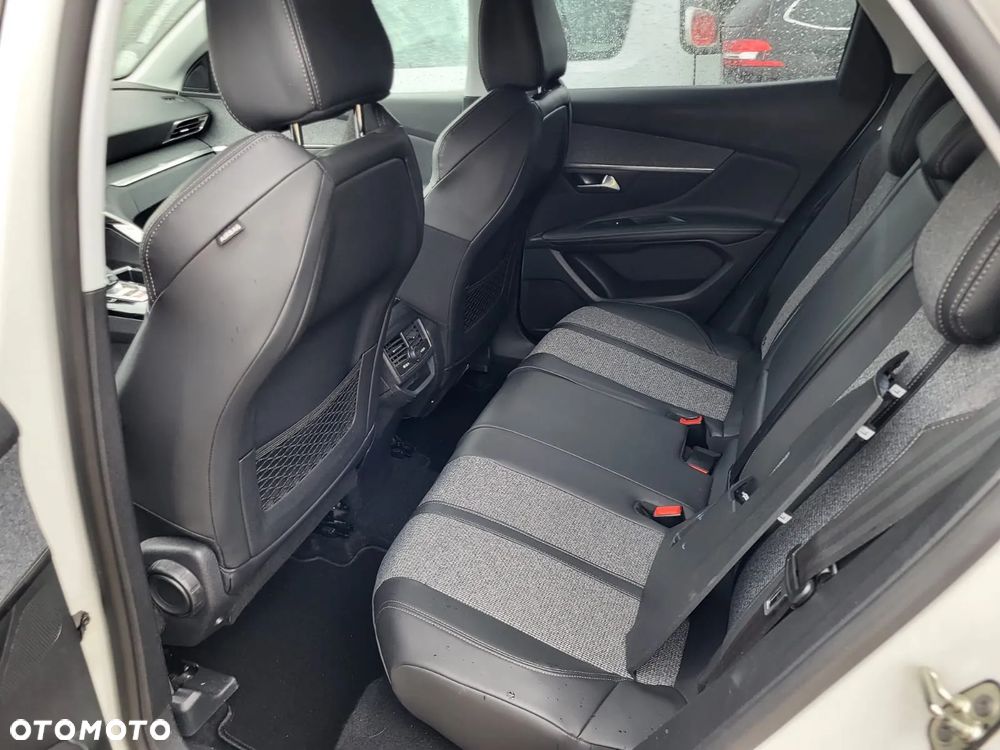 Peugeot 3008 - 9
