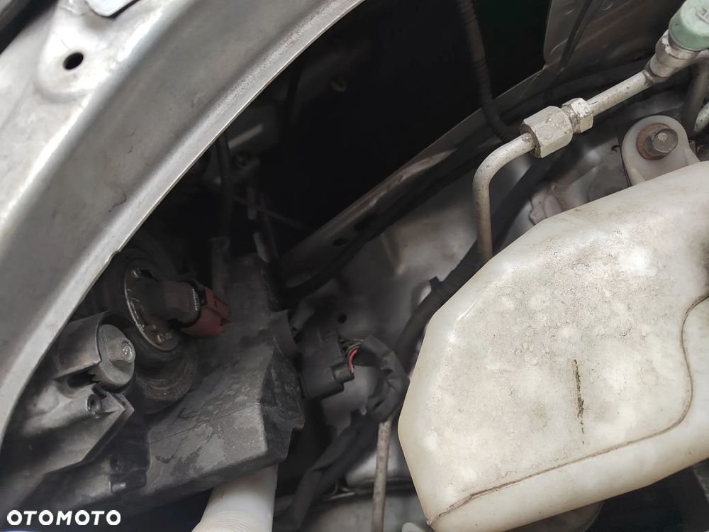 Mitsubishi Outlander 2.4 Invite 2WD - 19