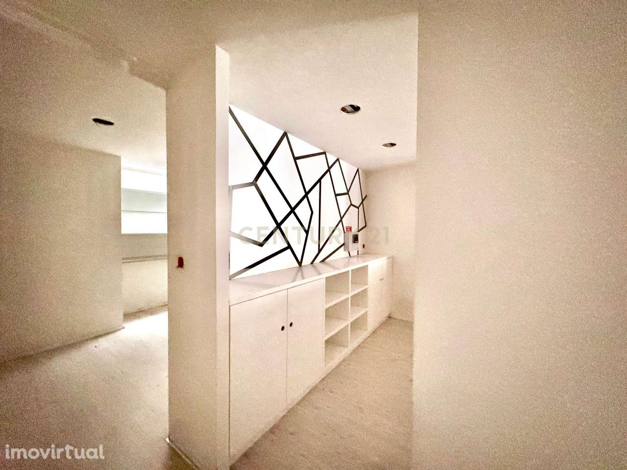 Loja para Arrendamento no Centro de Vila do Conde — Excelente Localiza - Grande imagem: 4/18