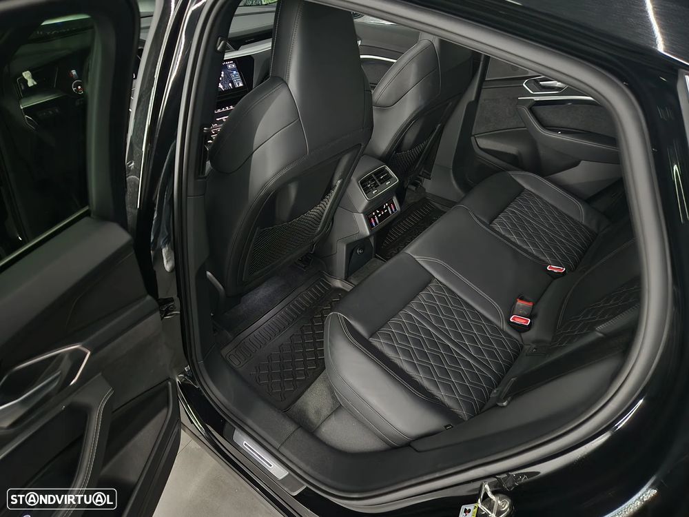 Audi e-tron S quattro - 30