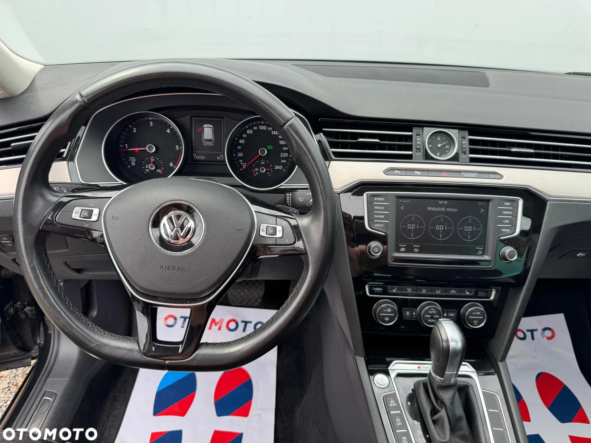 Volkswagen Passat 2.0 TDI 4Mot R-Line Edition DSG - 19