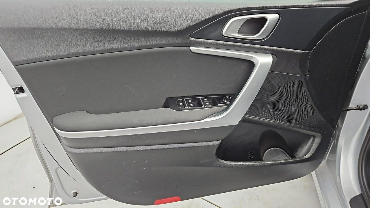 Kia Ceed 1.5 T-GDI L - 10