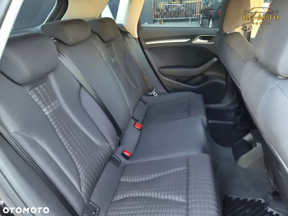 Audi A3 Sportback - 30