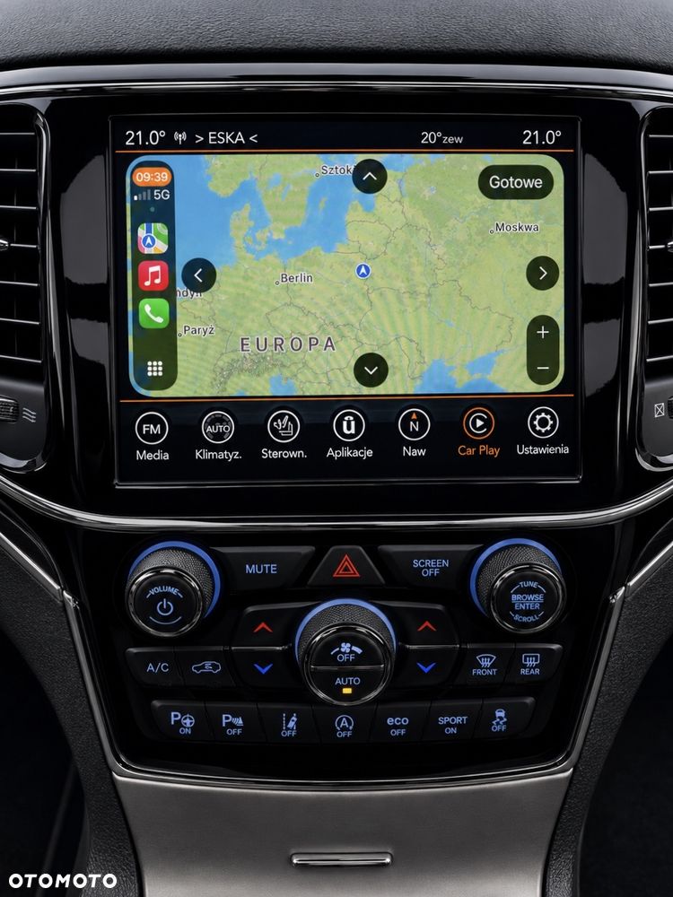 Jeep Grand Cherokee - 28
