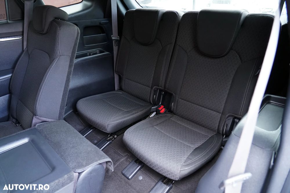 Kia Carens 1.7 CRDi 141 Aut. Dream Team Edition - 15