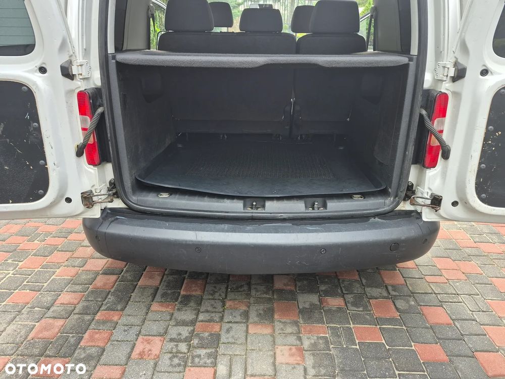 Volkswagen Caddy Trendline Mixt - 22