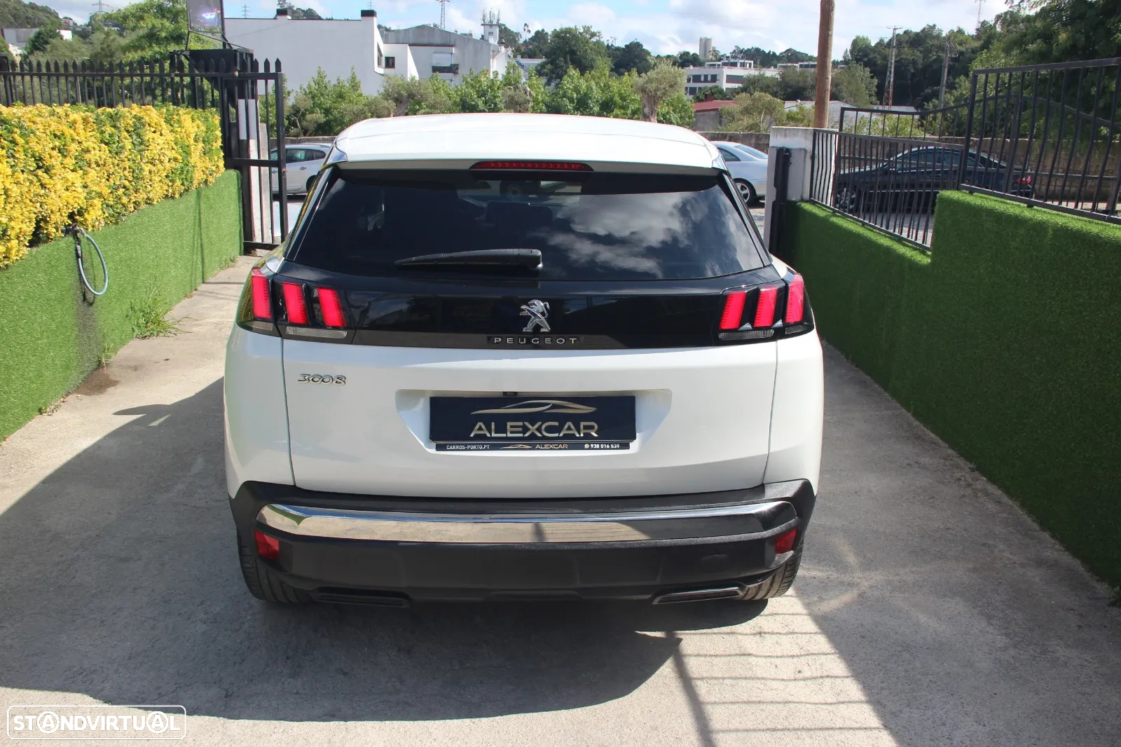 Peugeot 3008 1.2 PureTech Allure Pack EAT8 - 5