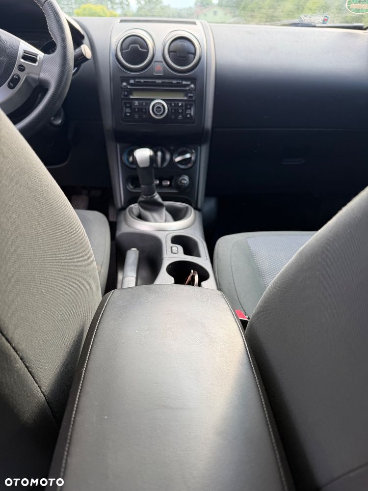 Nissan Qashqai - 23