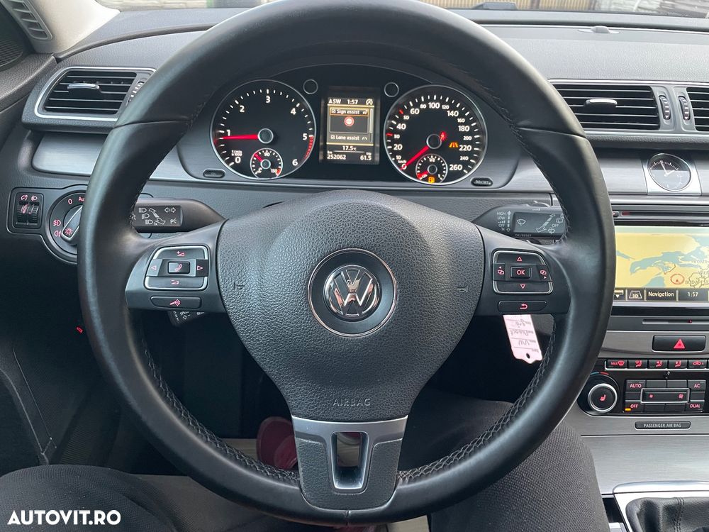 Volkswagen Passat - 20