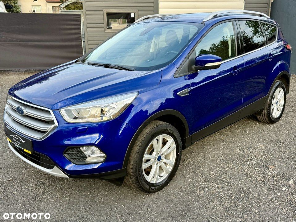 Ford Kuga 1.5 EcoBoost 2x4 Titanium - 3