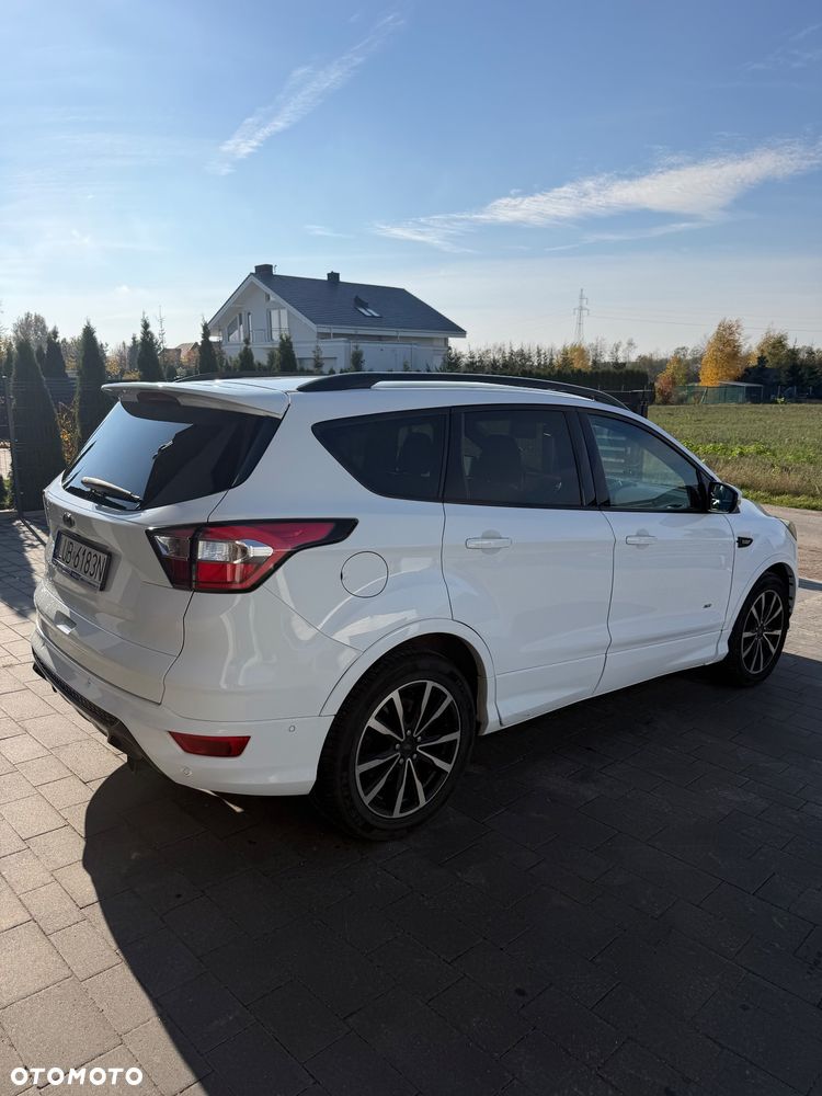 Ford Kuga - 4