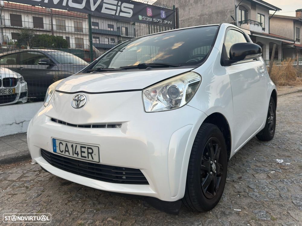 Toyota iQ 1.0 - 2