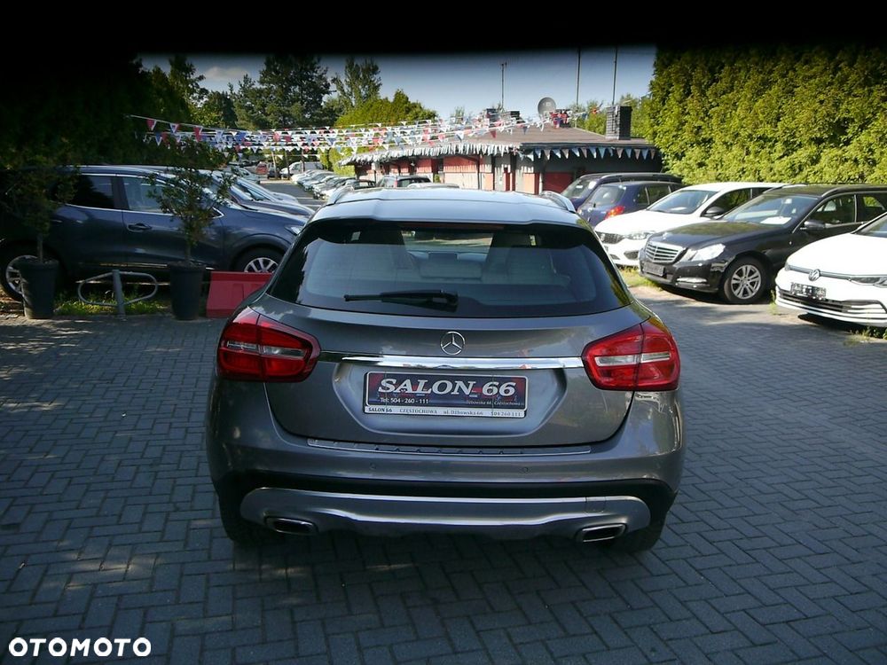 Mercedes-Benz GLA 200 UrbanStyle Edition - 14