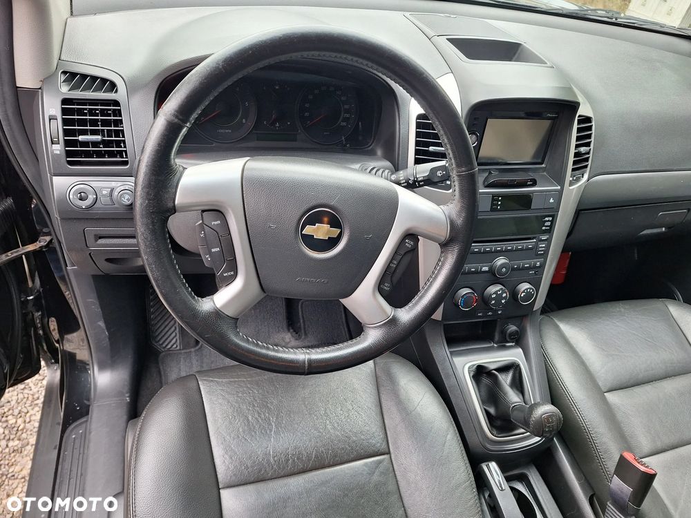 Chevrolet Captiva - 17