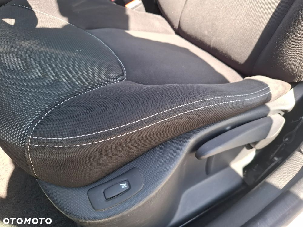 Renault Clio - 26