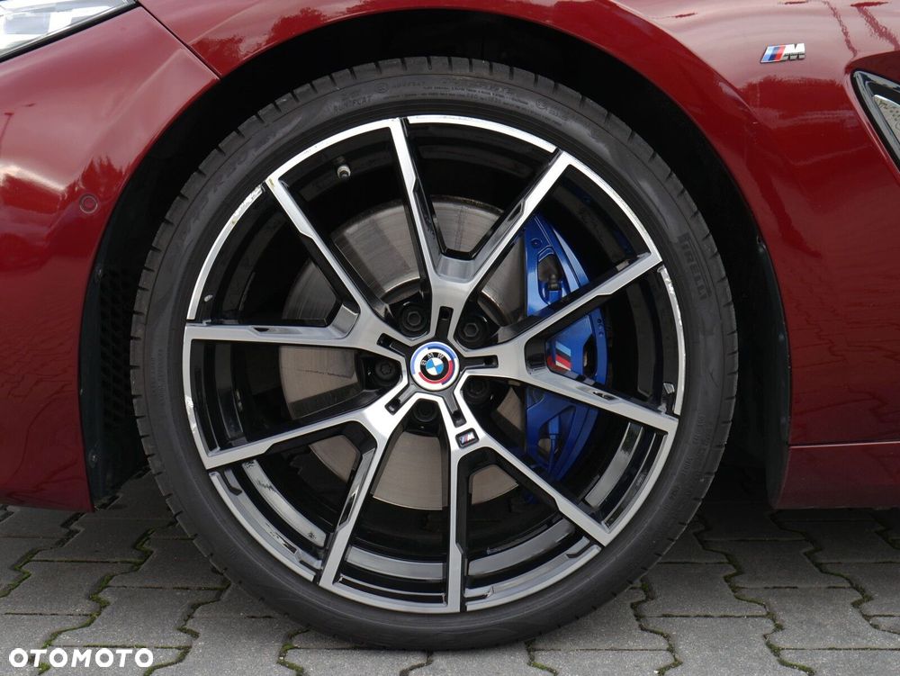 BMW Seria 8 - 35