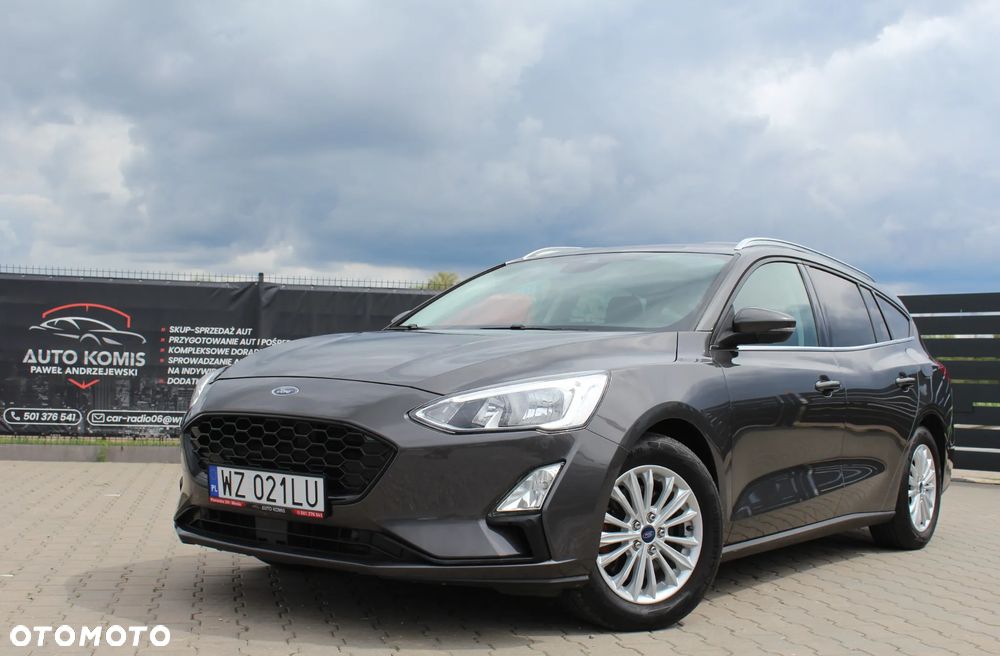 Ford Focus 1.0 EcoBoost STart-Stopp-System TITANIUM - 2