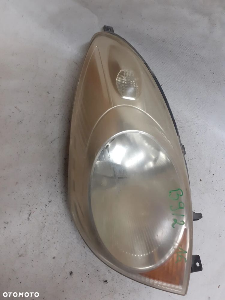 .   PRZOD PRZEDNIA LAMPA PRAWA NISSAN NOTE E11 - 3