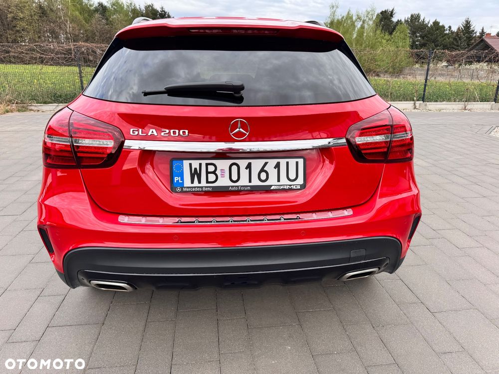 Mercedes-Benz GLA 200 7G-DCT AMG Line - 14