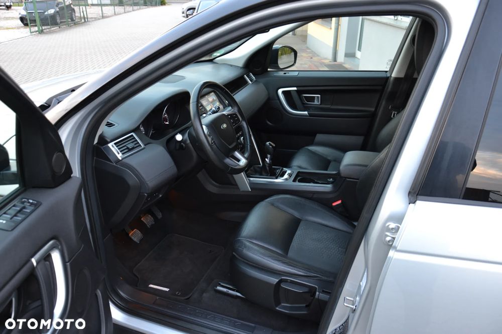 Land Rover Discovery Sport - 17