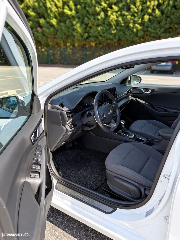 Hyundai Ioniq 1.6 GDI HEV - 4