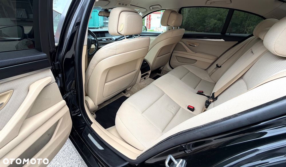 BMW Seria 5 - 36