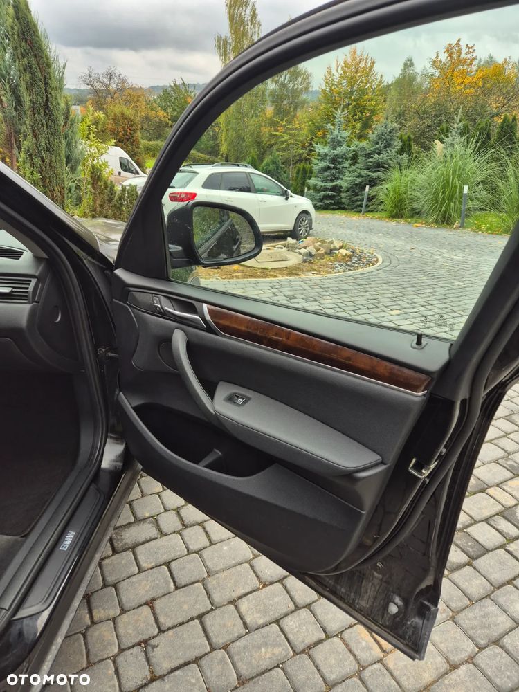 BMW X3 xDrive28i - 22