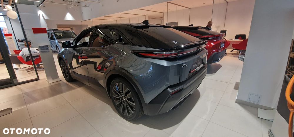 Toyota C-HR+ - 3