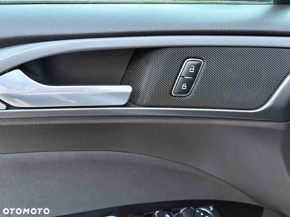 Ford Mondeo - 20