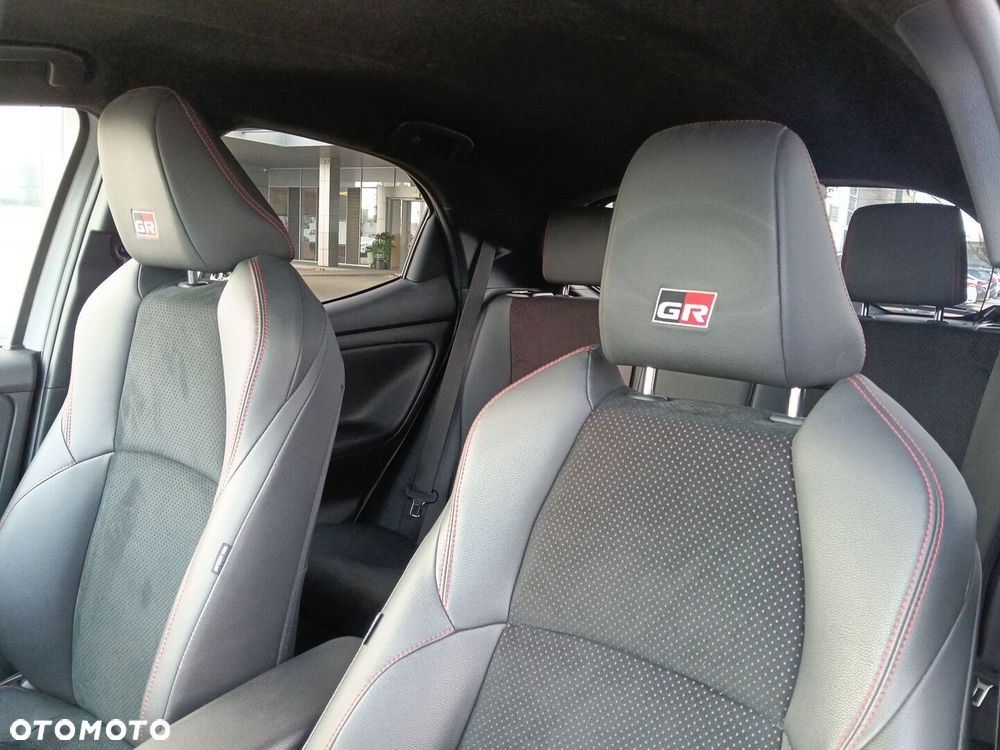 Toyota Yaris - 14