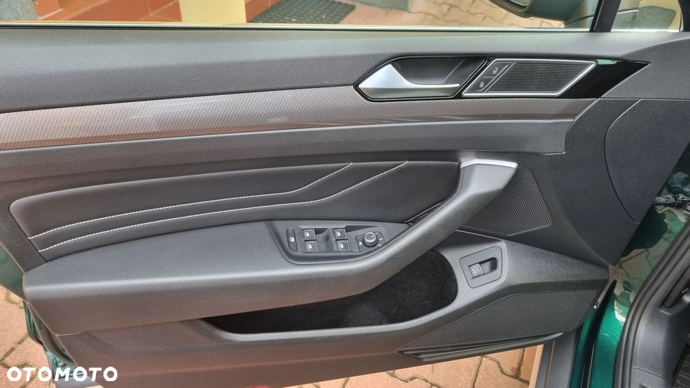 Volkswagen Passat Alltrack - 11