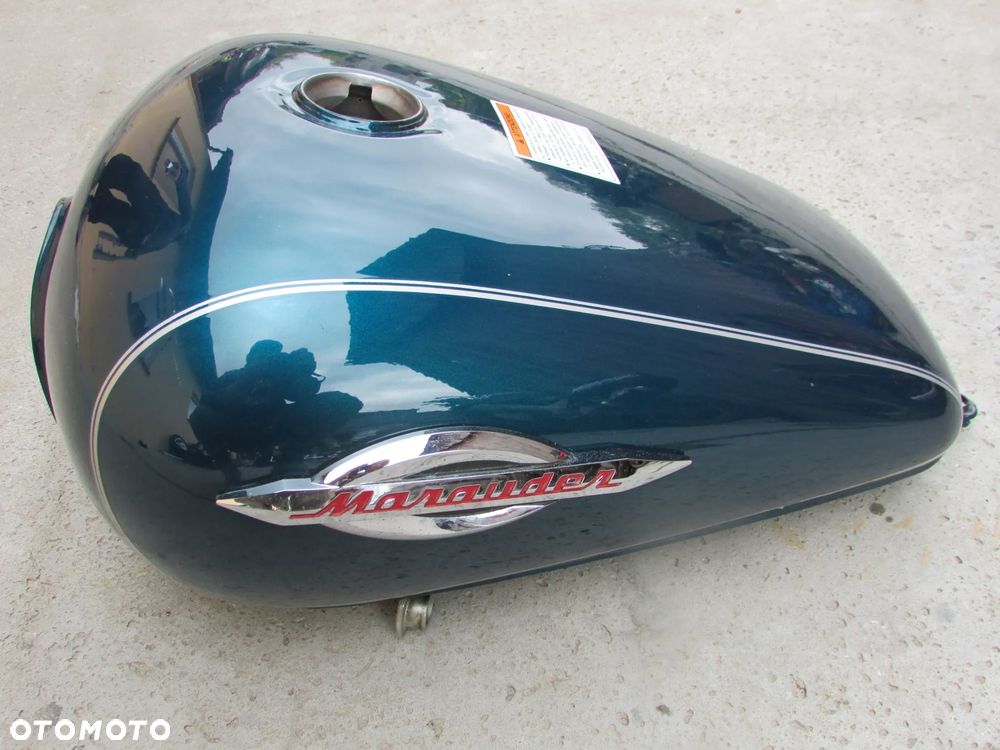 Suzuki GZ 125 Marauder zbiornik paliwa bak