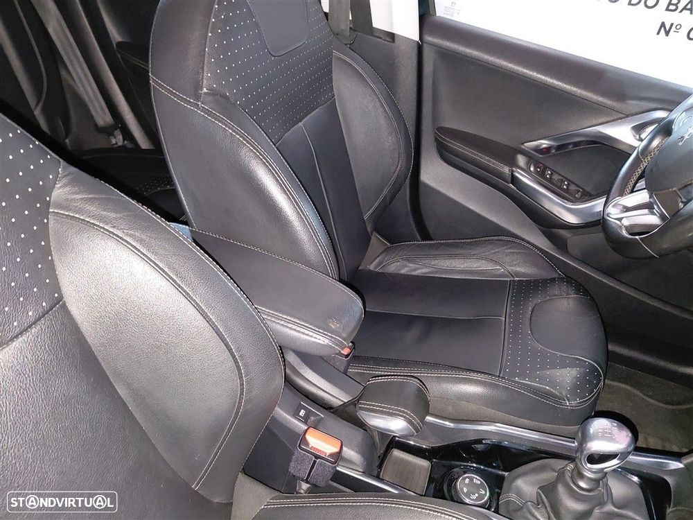 Peugeot 2008 - 25