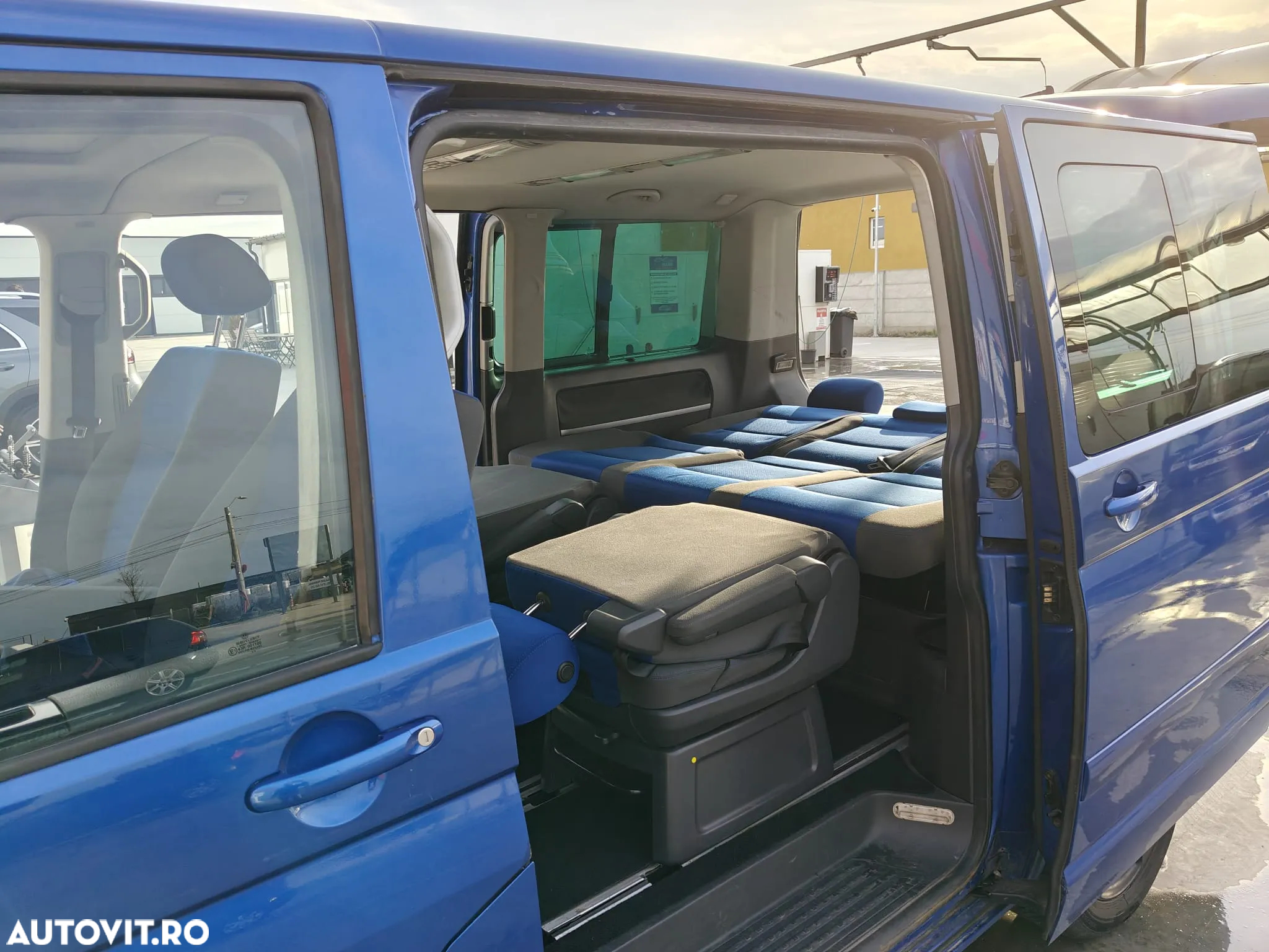 Volkswagen Multivan - 4