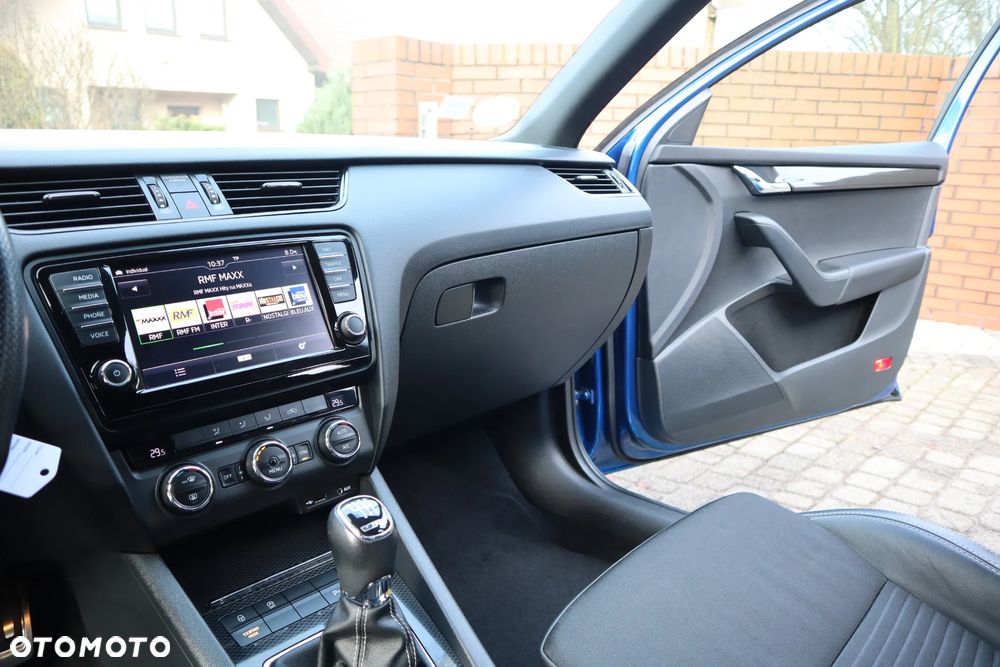 Skoda Octavia 2.0 TDI RS - 19