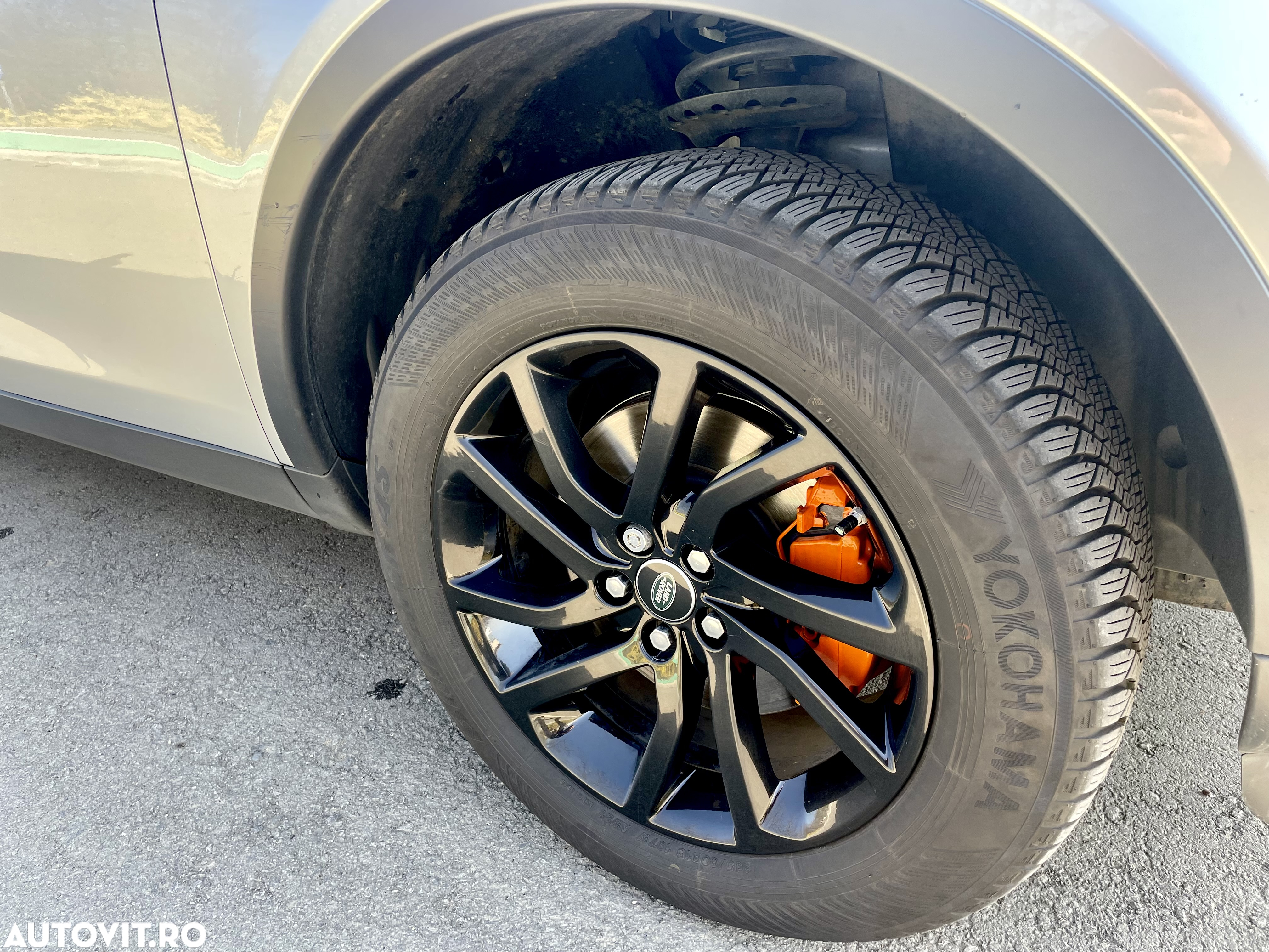Land Rover Discovery Sport 2.0 l TD4 HSE Luxury Aut. - 15